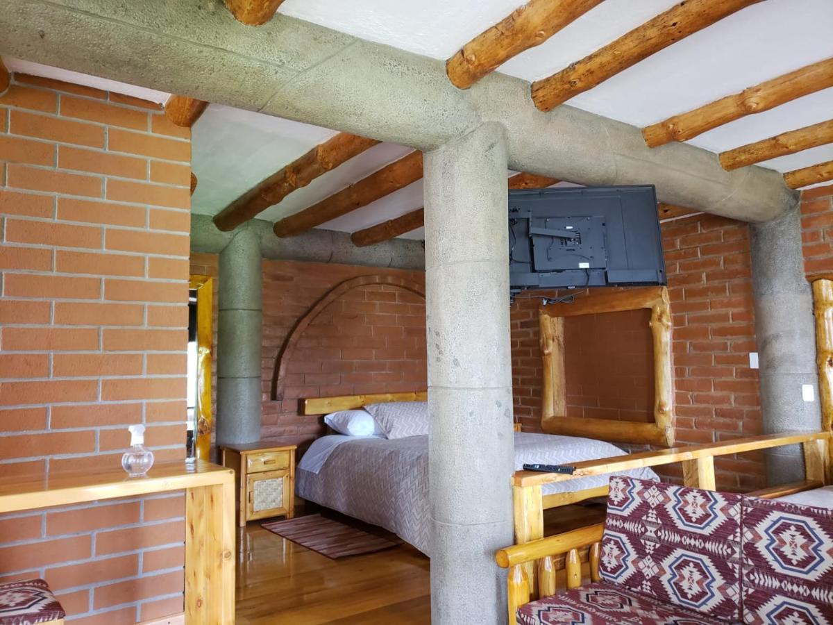 Atallaro Hospedaje Otavalo Eksteriør billede