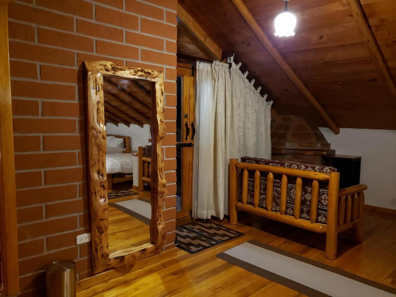 Atallaro Hospedaje Otavalo Værelse billede